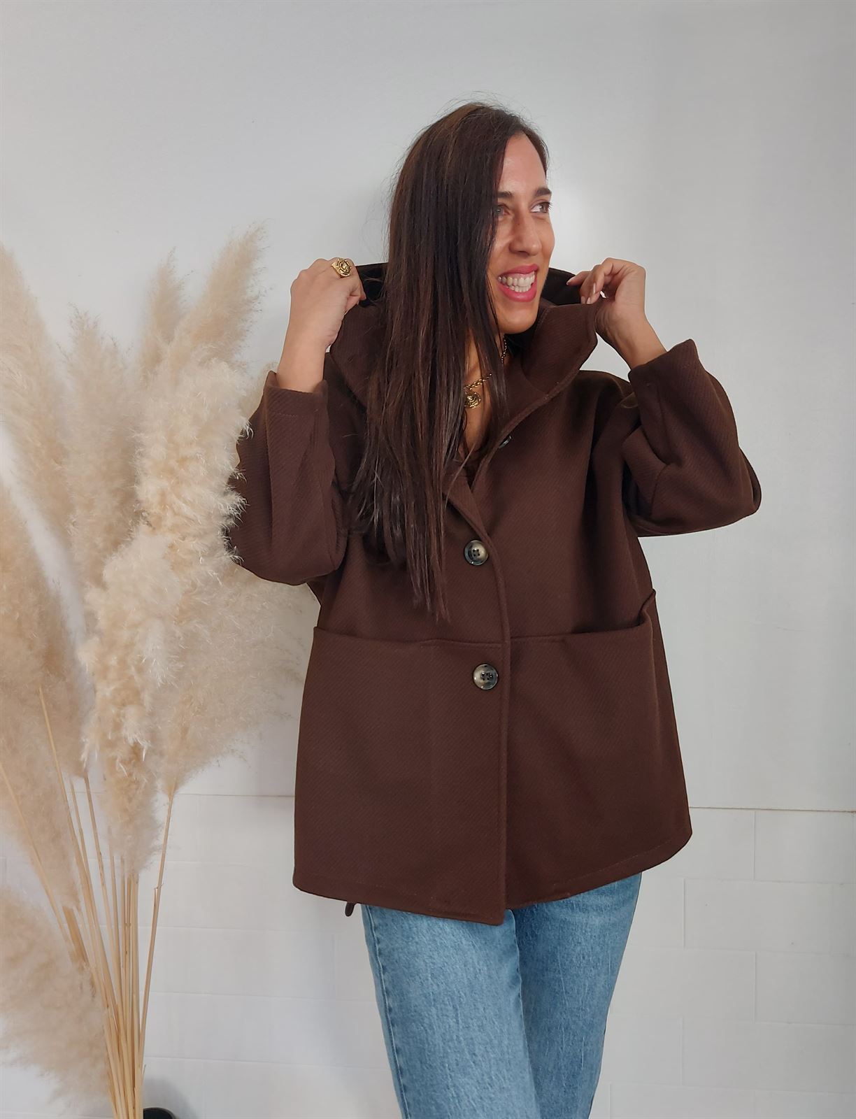 ABRIGO CAPUCHA CHOCOLATE - Imagen 1