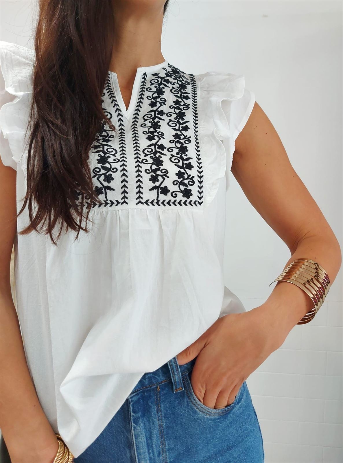 BLUSA BORDADO NEGRO - Imagen 4
