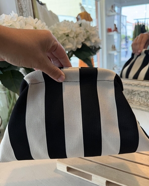 BOLSO RAYAS NEGRO - Imagen 2