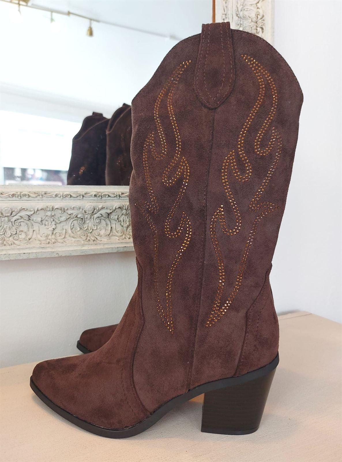 BOTA COWBOY CHOCOLATE - Imagen 2