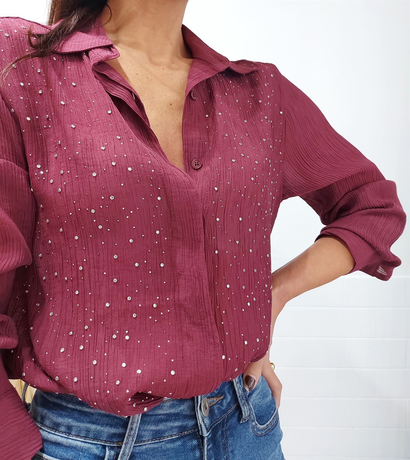 CAMISA BRILLOS BURDEOS - Imagen 2