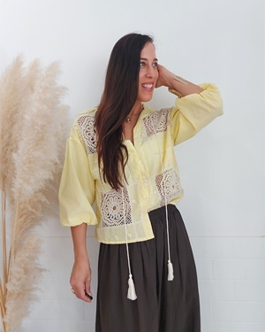 CAMISA CROCHET AMARILLO - Imagen 1
