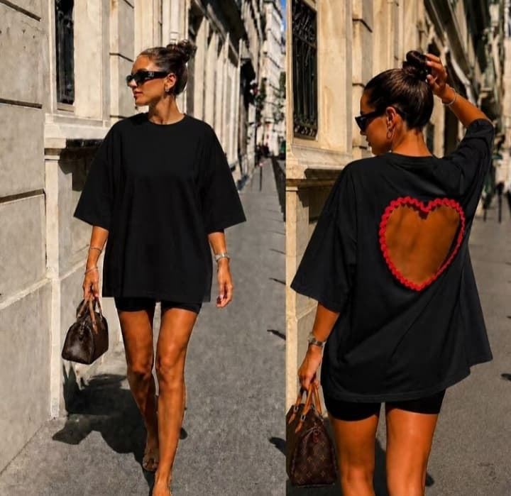CAMISETA CORAZON NEGRO - Imagen 1