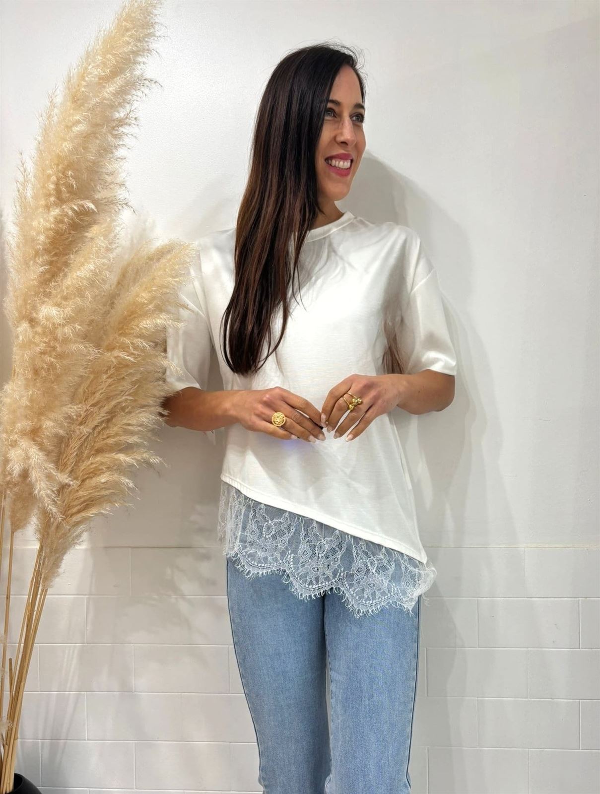 CAMISETA ENCAJE BLANCA - Imagen 3