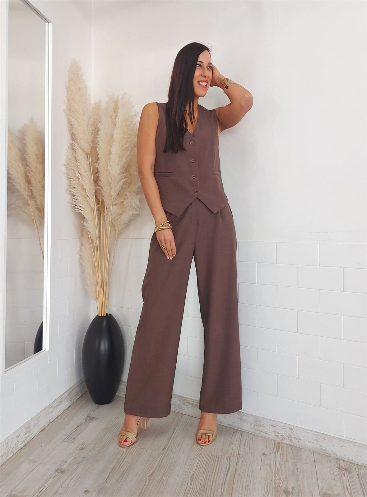 CONJUNTO AFRI PANTALON CON CHALECO - Imagen 1