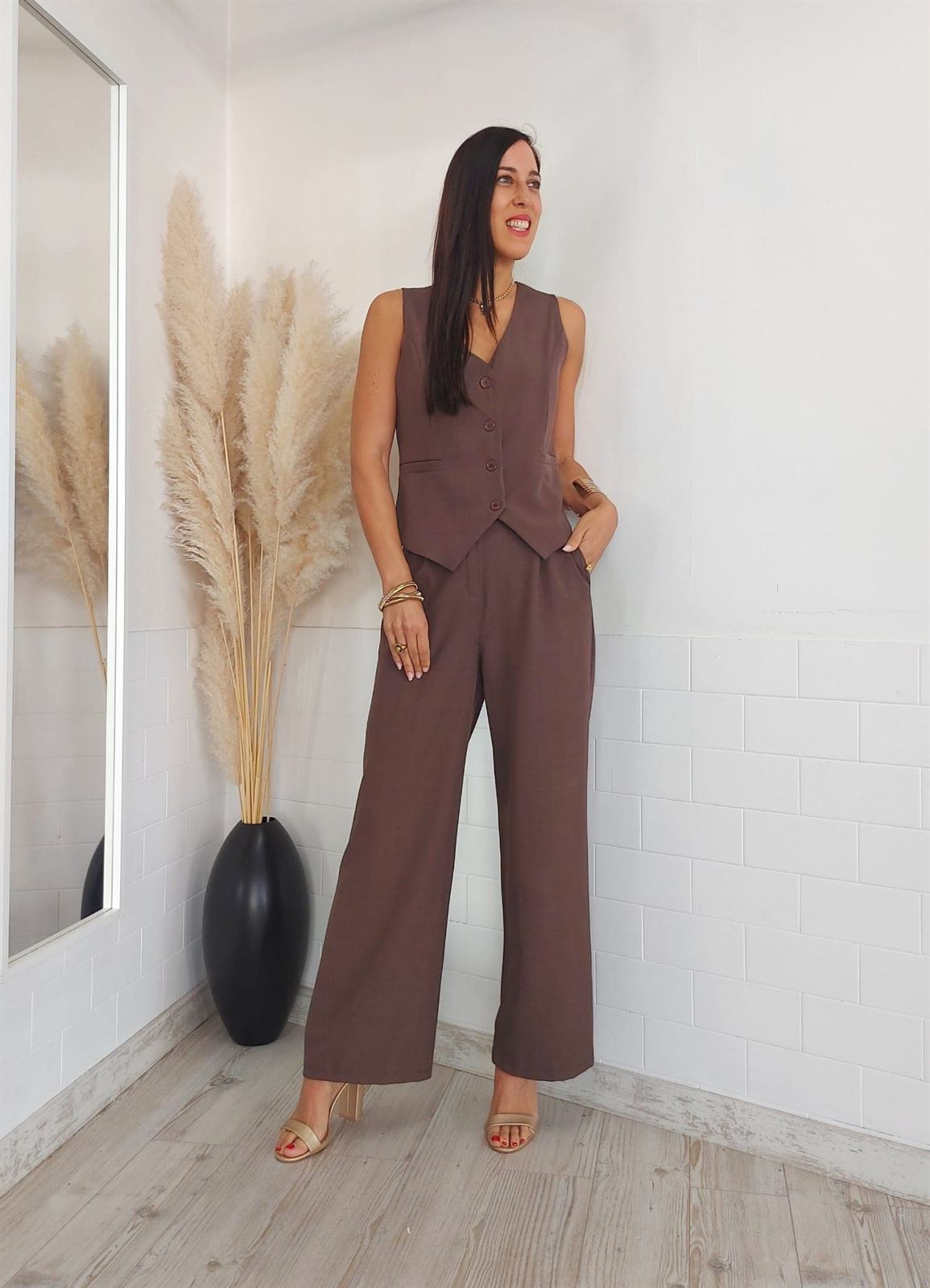 CONJUNTO AFRI PANTALON CON CHALECO - Imagen 3
