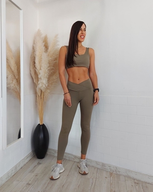 CONJUNTO GYM KAKI - Imagen 1