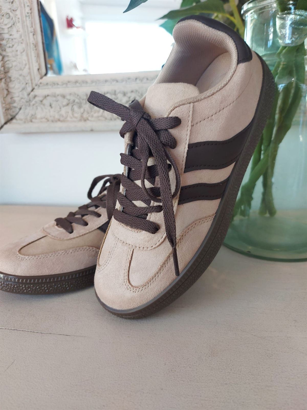 DEPORTIVAS CHOCOLATE - Imagen 1