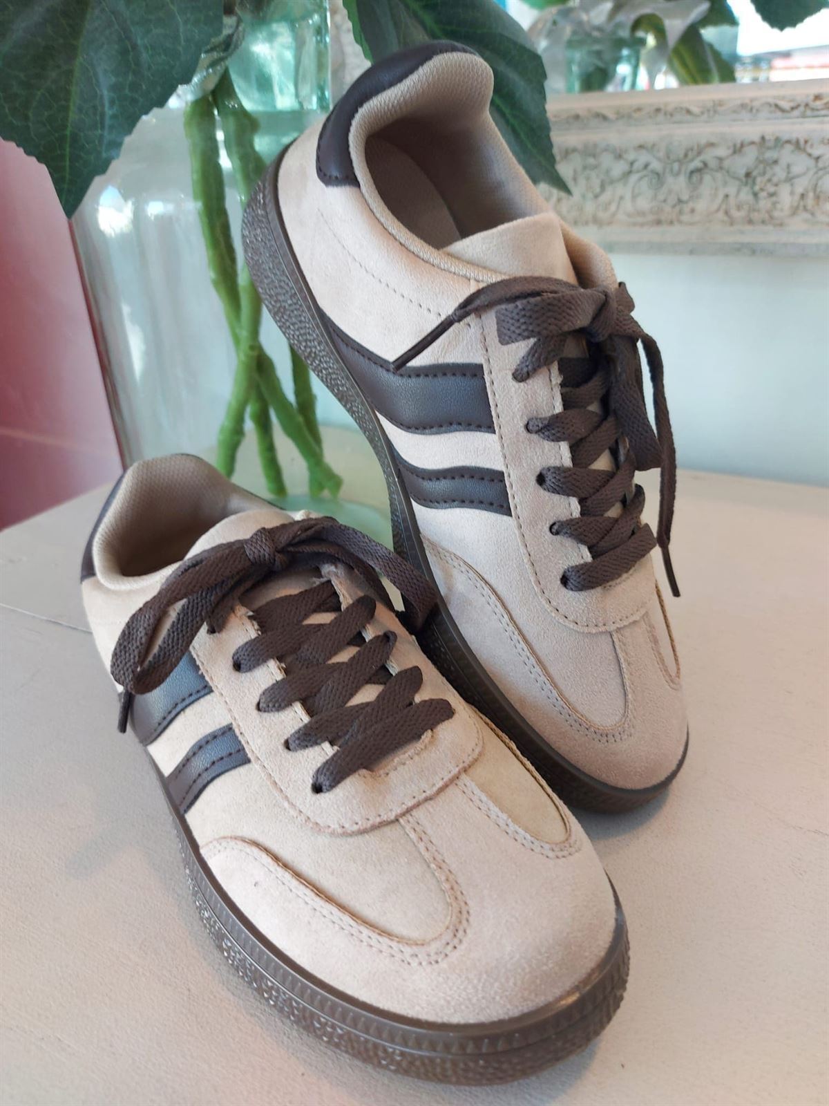 DEPORTIVAS CHOCOLATE - Imagen 2