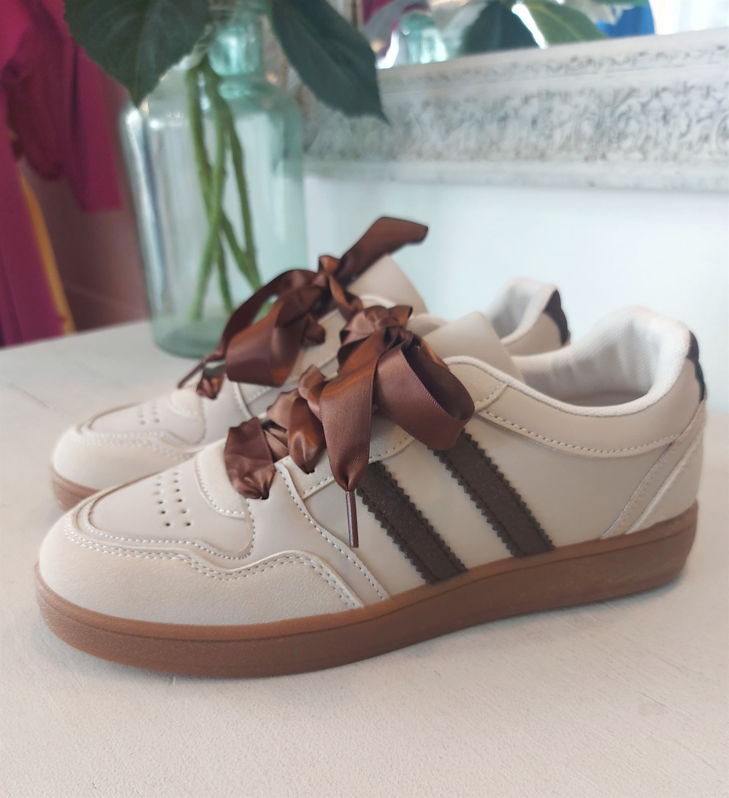 DEPORTIVAS LAZO CHOCOLATE - Imagen 1