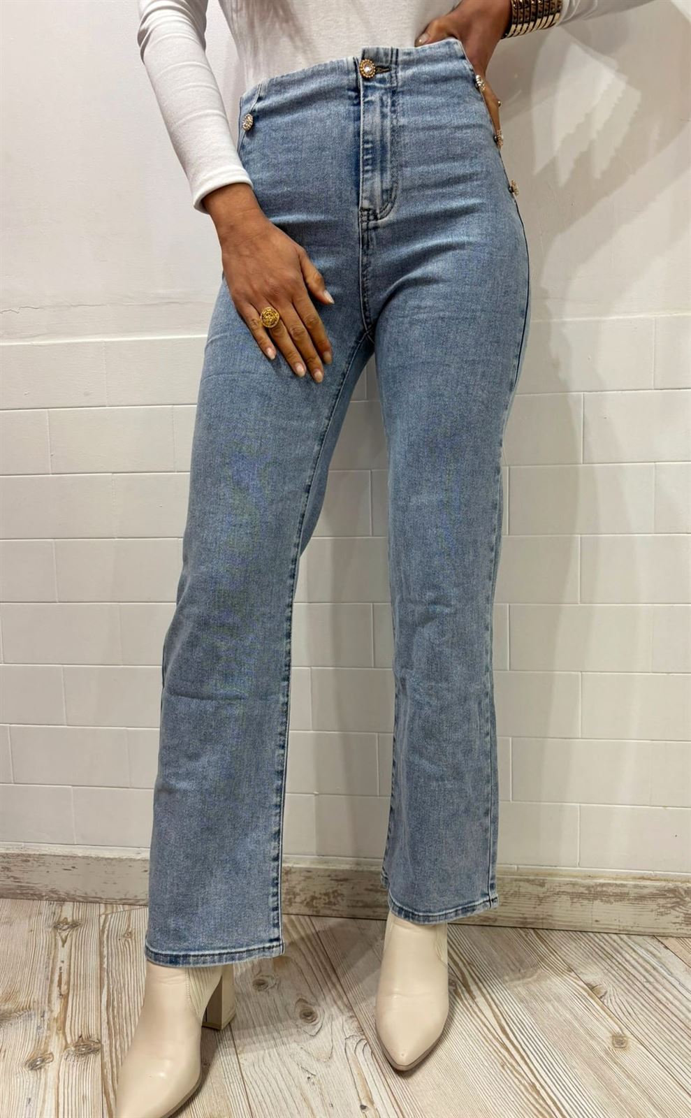 JEANS BLUE BOTONES - Imagen 2
