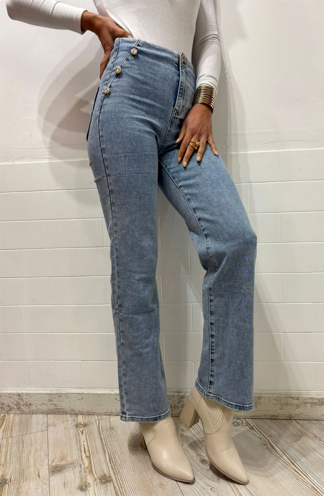 JEANS BLUE BOTONES - Imagen 4