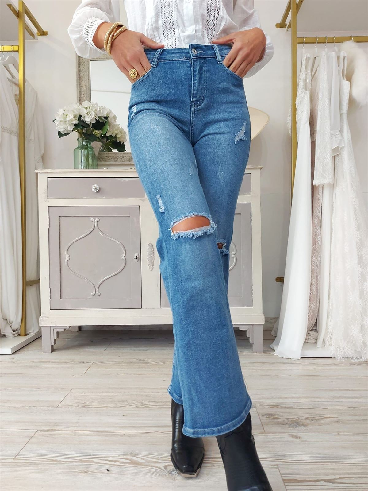 JEANS MOM FIT ROTOS - Imagen 1