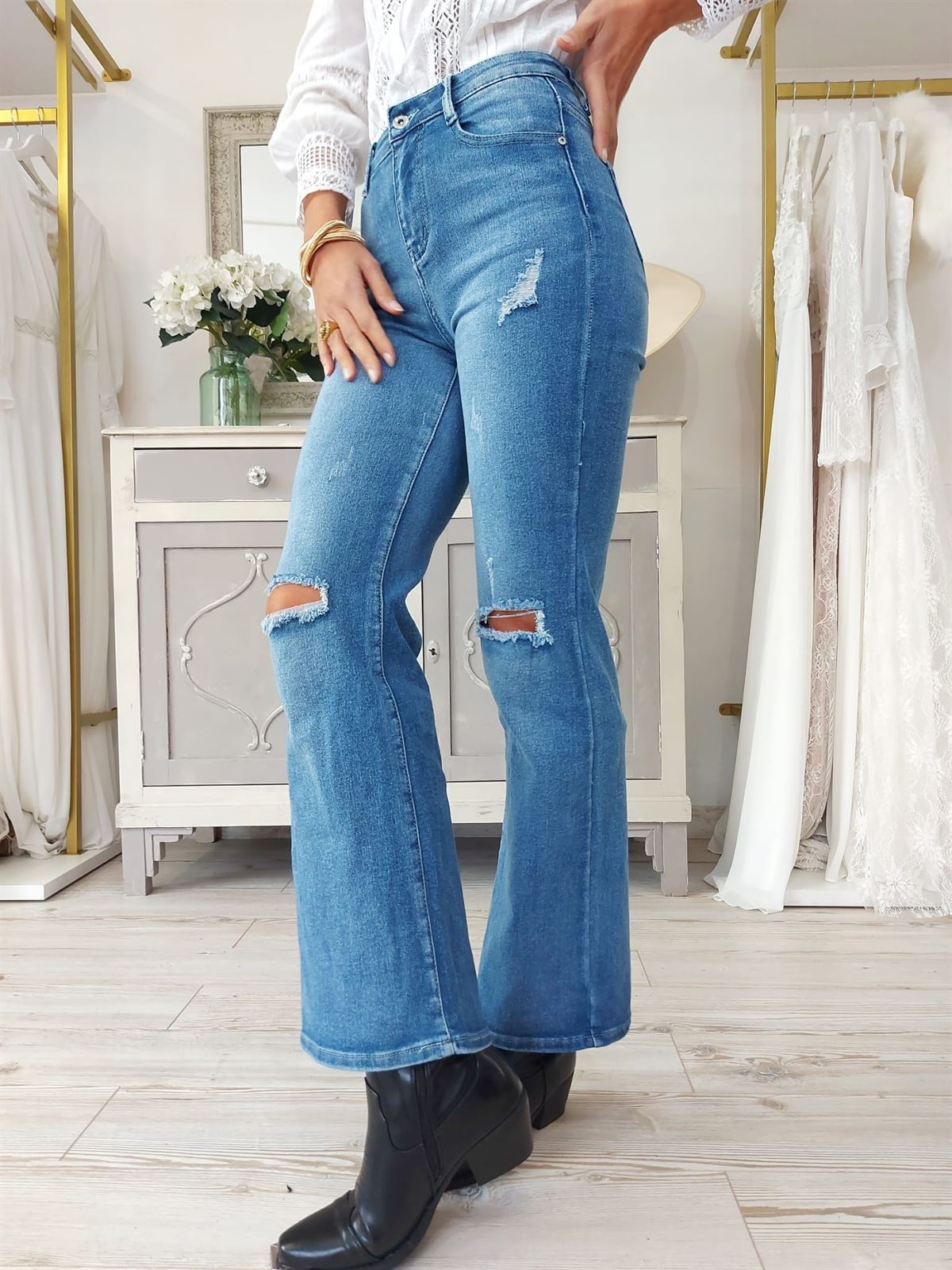 JEANS MOM FIT ROTOS - Imagen 3