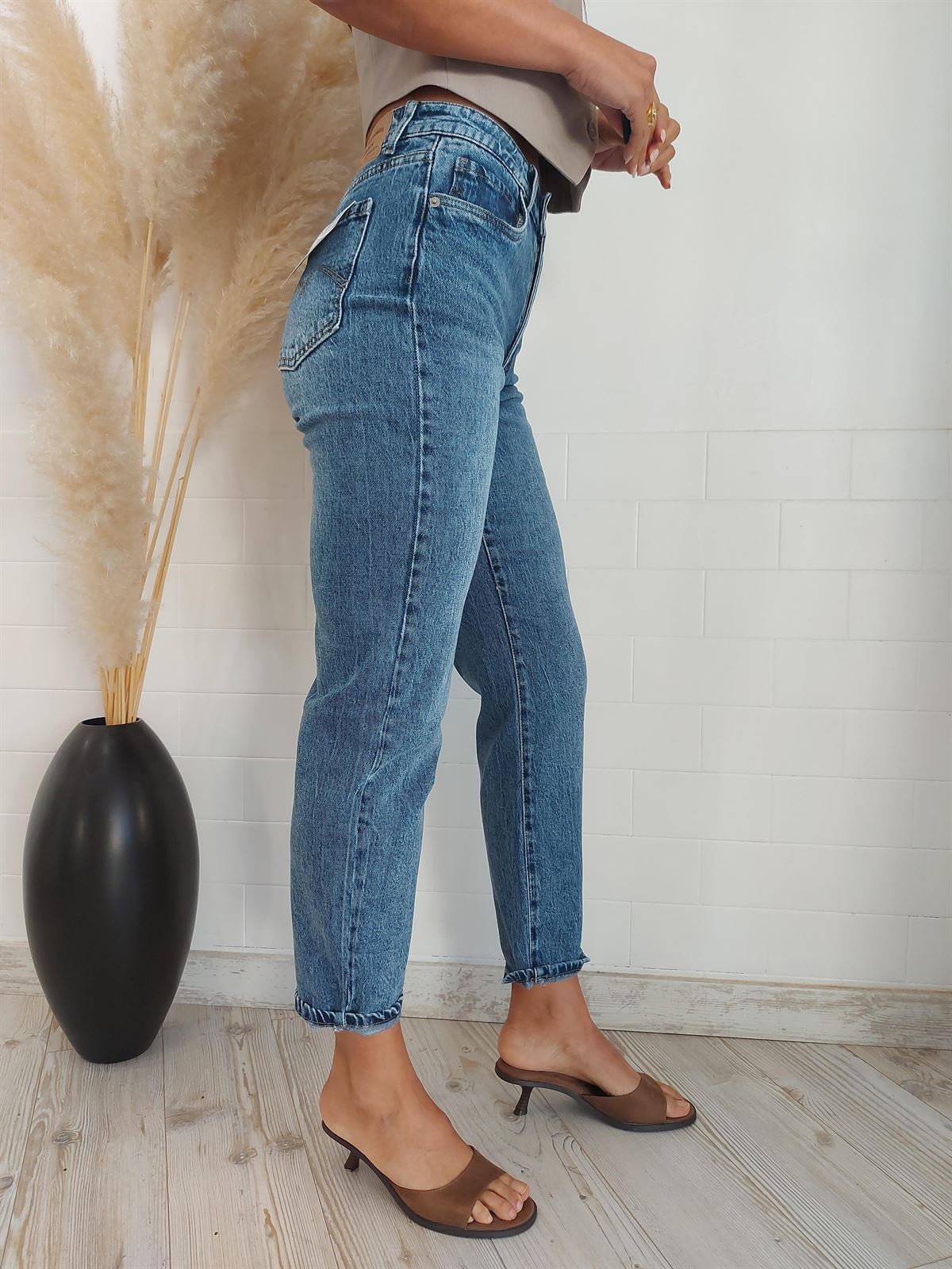 JEANS MOM FIT - Imagen 4