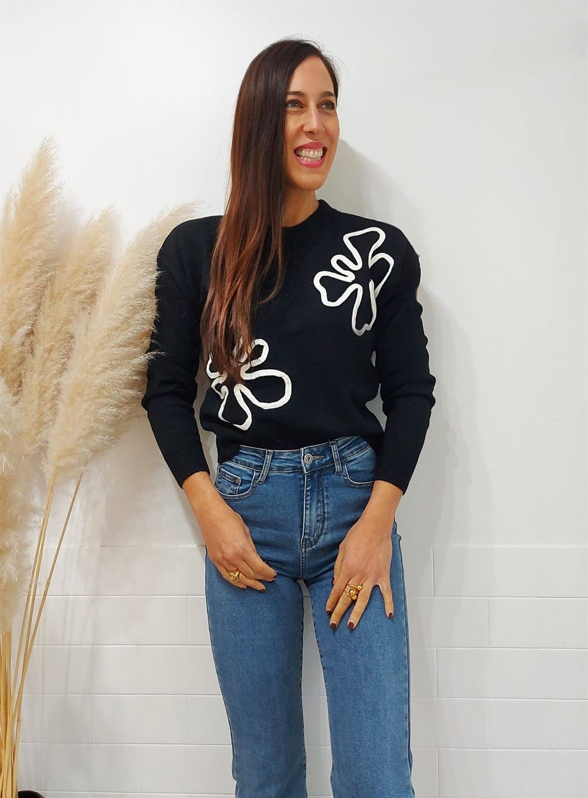 JERSEY BORDADO FLOR NEGRO - Imagen 1