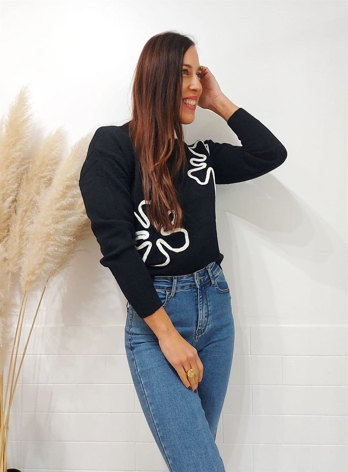 JERSEY BORDADO FLOR NEGRO - Imagen 3