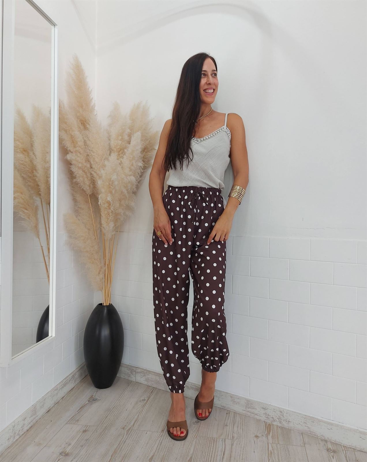 PANTALON BOMBACHO LUNARES CHOCOLATE - Imagen 4