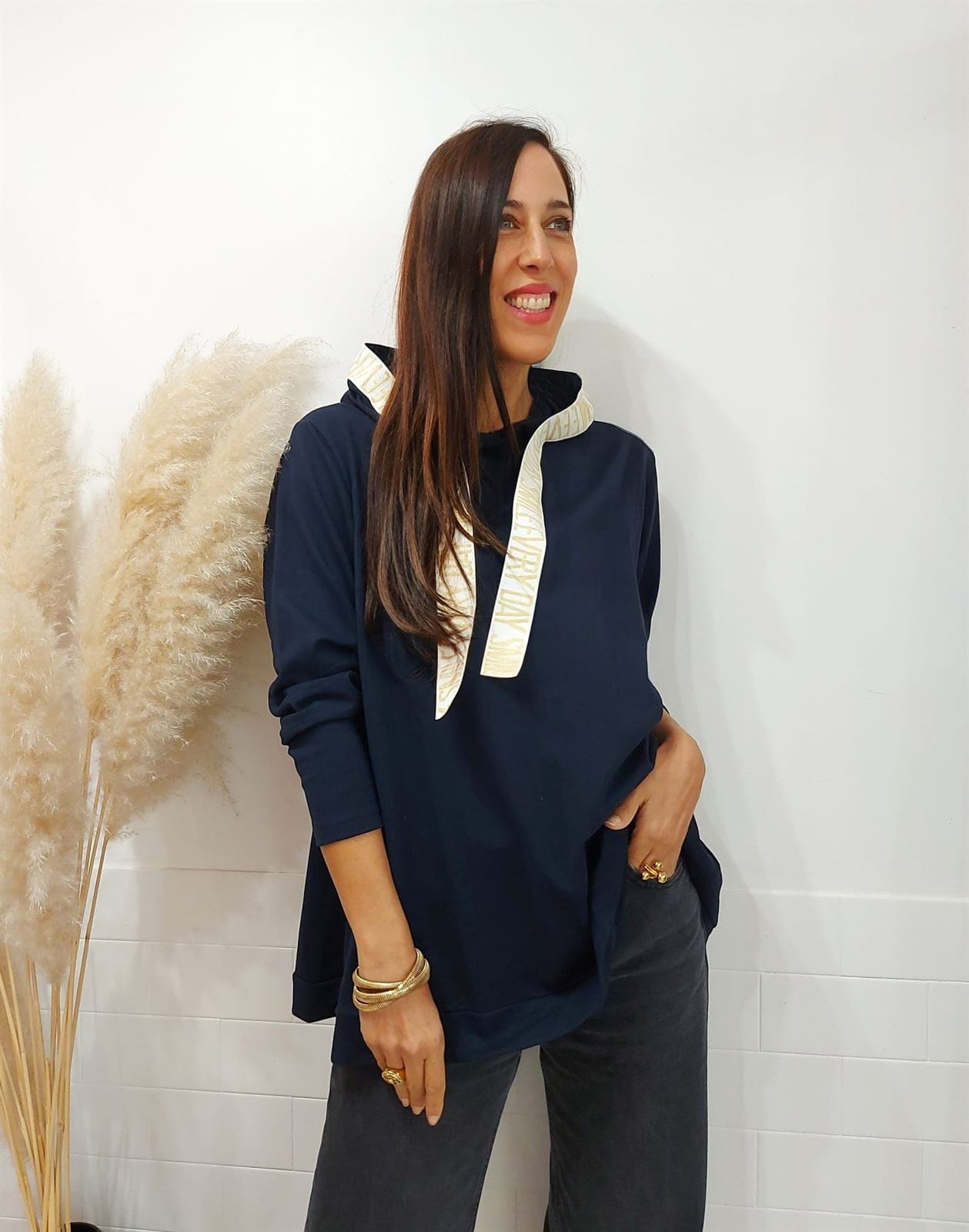 SUDADERA OVERSIZE MARINO - Imagen 1
