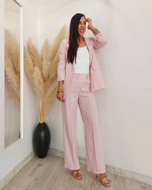 TRAJE MERIDA ROSA - Imagen 1