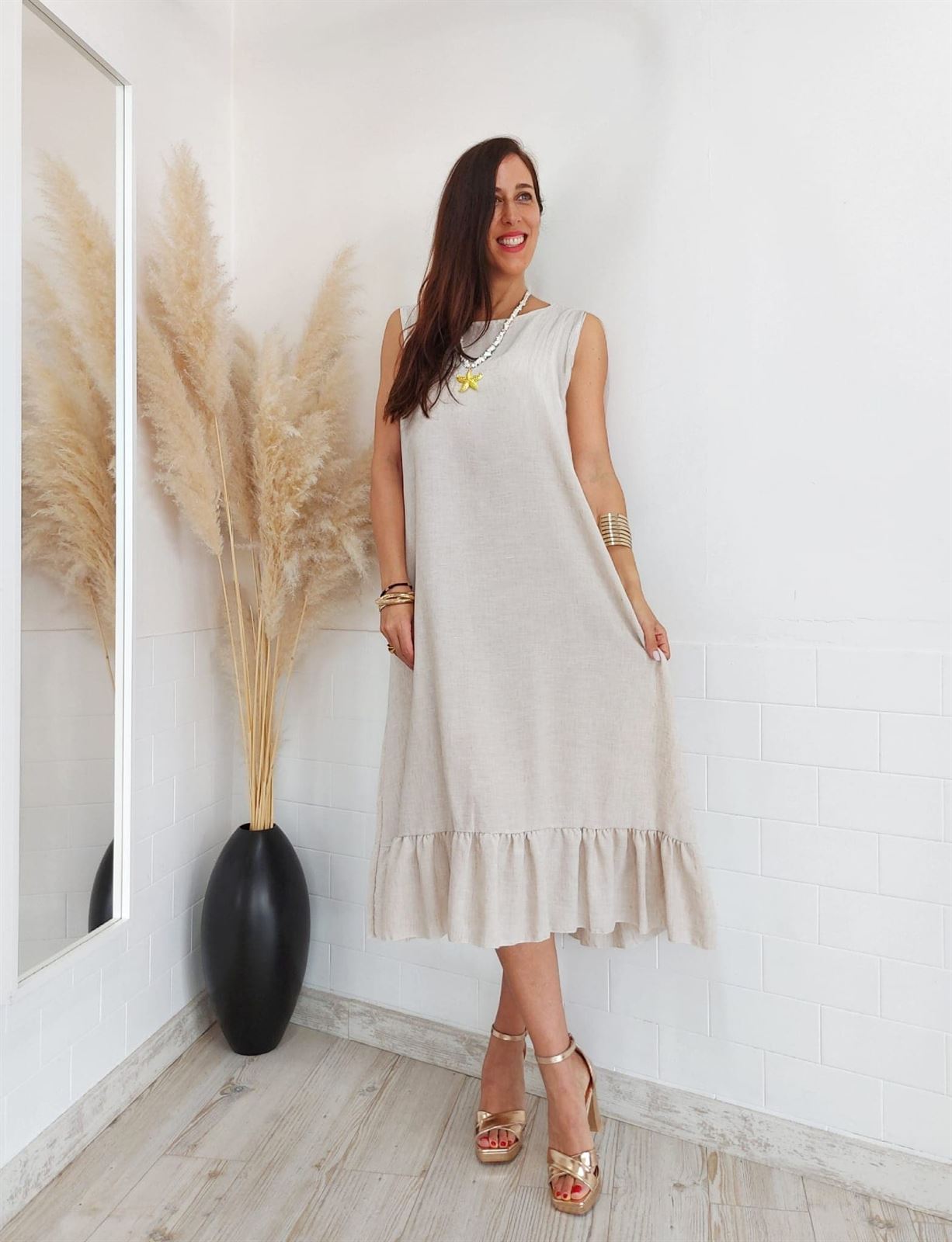 VESTIDO BEIGE VOLANTE - Imagen 1