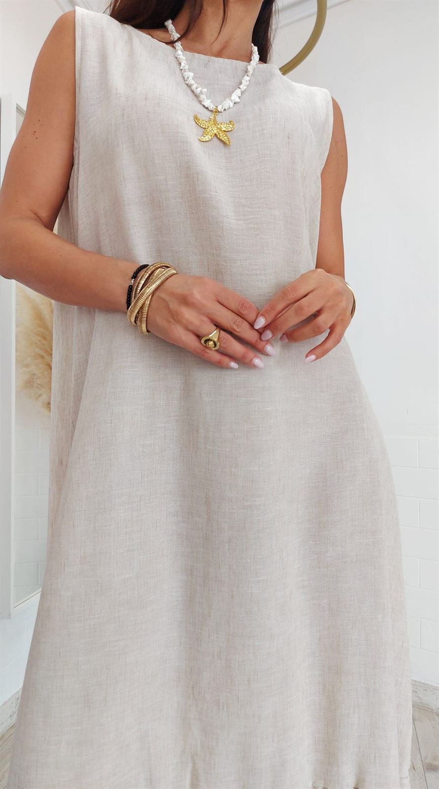 VESTIDO BEIGE VOLANTE - Imagen 2