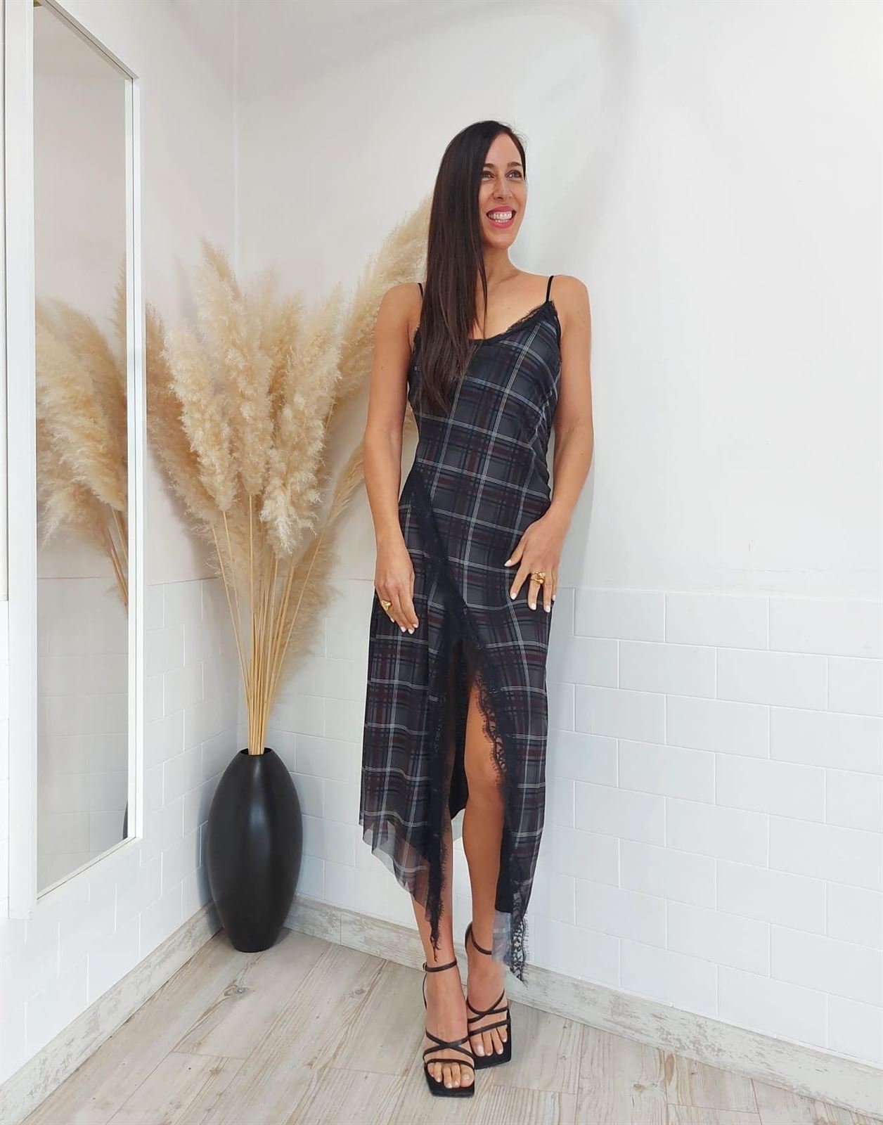 VESTIDO LENCERO CUADROS - Imagen 5