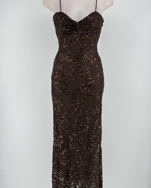 VESTIDO LENTEJUELAS CHOCOLATE - Imagen 1
