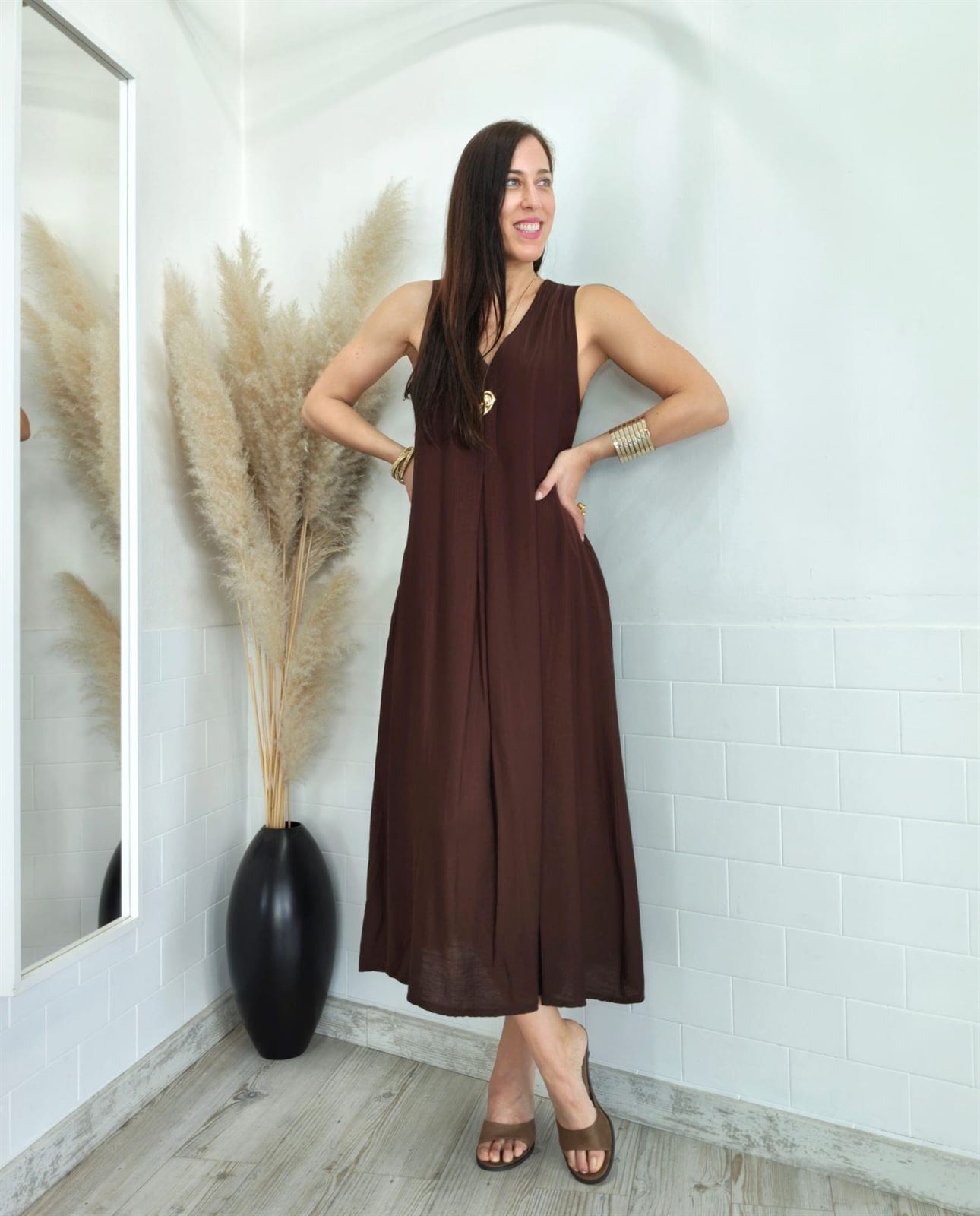 VESTIDO LISO CHOCOLATE - Imagen 1