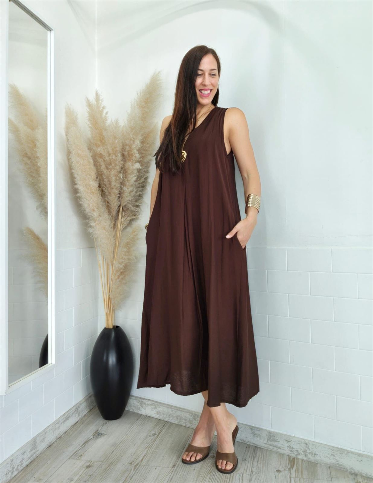 VESTIDO LISO CHOCOLATE - Imagen 3