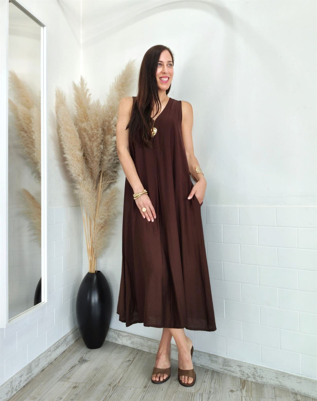 VESTIDO LISO CHOCOLATE - Imagen 5