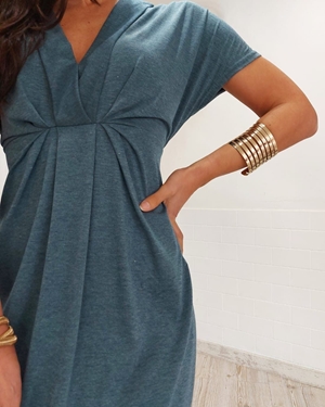 VESTIDO PICO LISO AZUL - Imagen 2