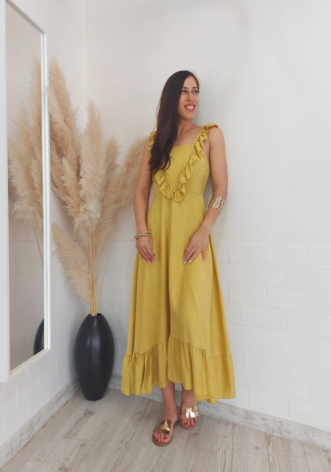 VESTIDO VOLANTE MOSTAZA - Imagen 3